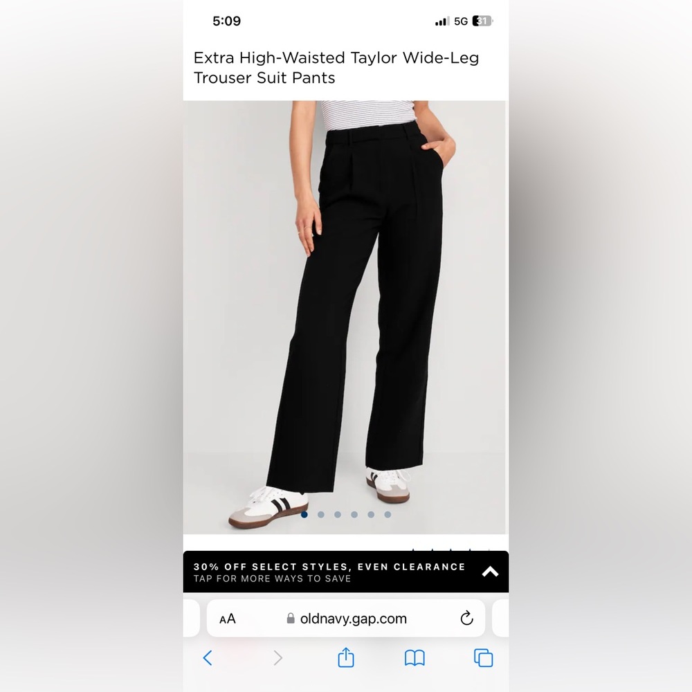 Old Navy “Extra high-waisted Taylor wide-leg trouser suit pants” in Blackpants